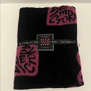 NWT Victoria’s Secret Black Friday Cozy Throw Blanket